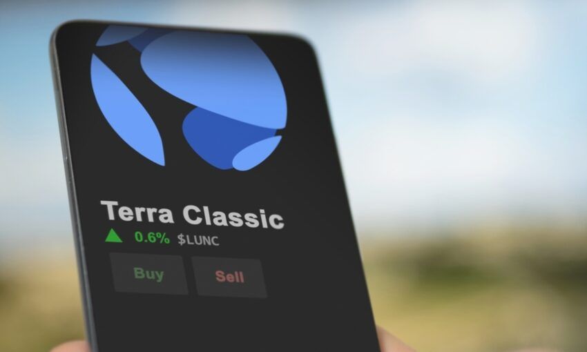 Turbulenzen für Terra Classic: Preissturz um 34% im Jahr 2024. Borroe Finance ICO nähert sich 2,7 Millionen US-Dollar